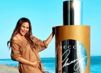 Who is Chrissy Teigen ? Who is Chrissy Teigen Dating ? Net Worth ? Chrissy Teigen Pics
